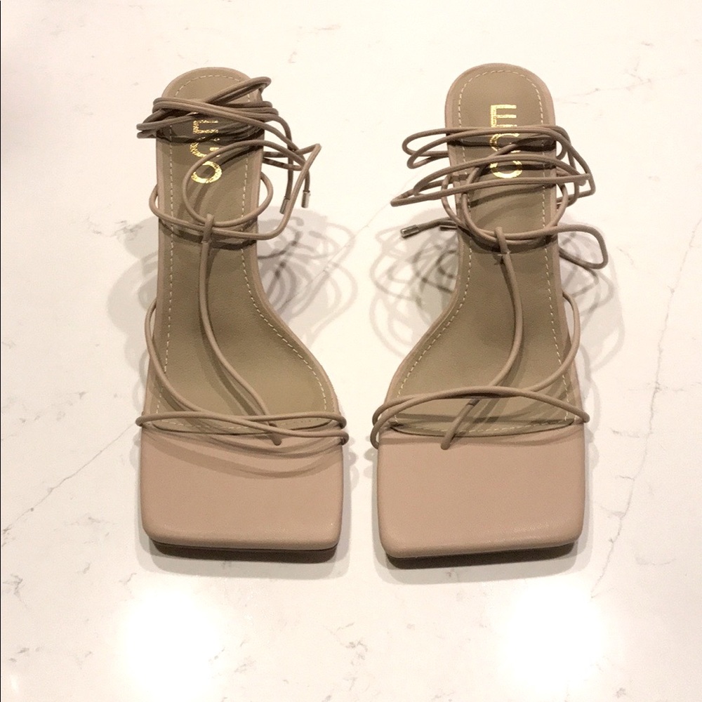 Lace up Square Toe Heels!
